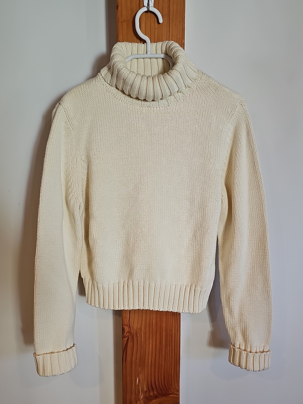 Vintage 80s Cream Turtleneck Knit Sweater - Women's Cozy Pullover